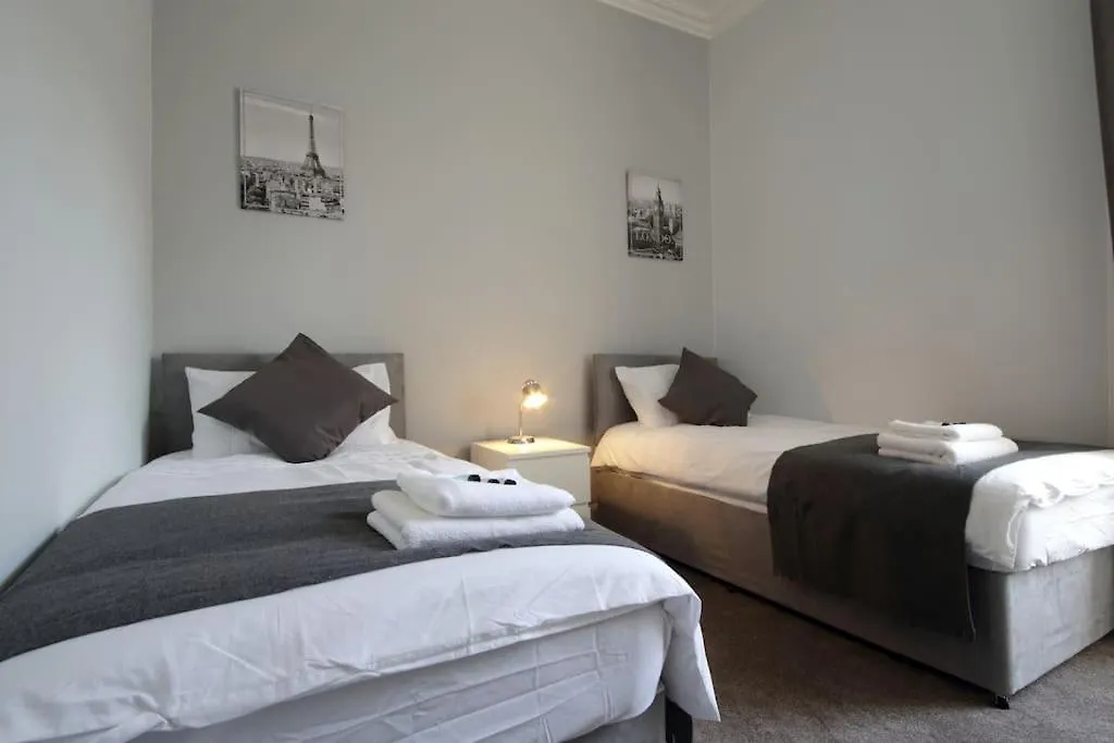 Modern City Centre Apartment In Central Hub Edimburgo